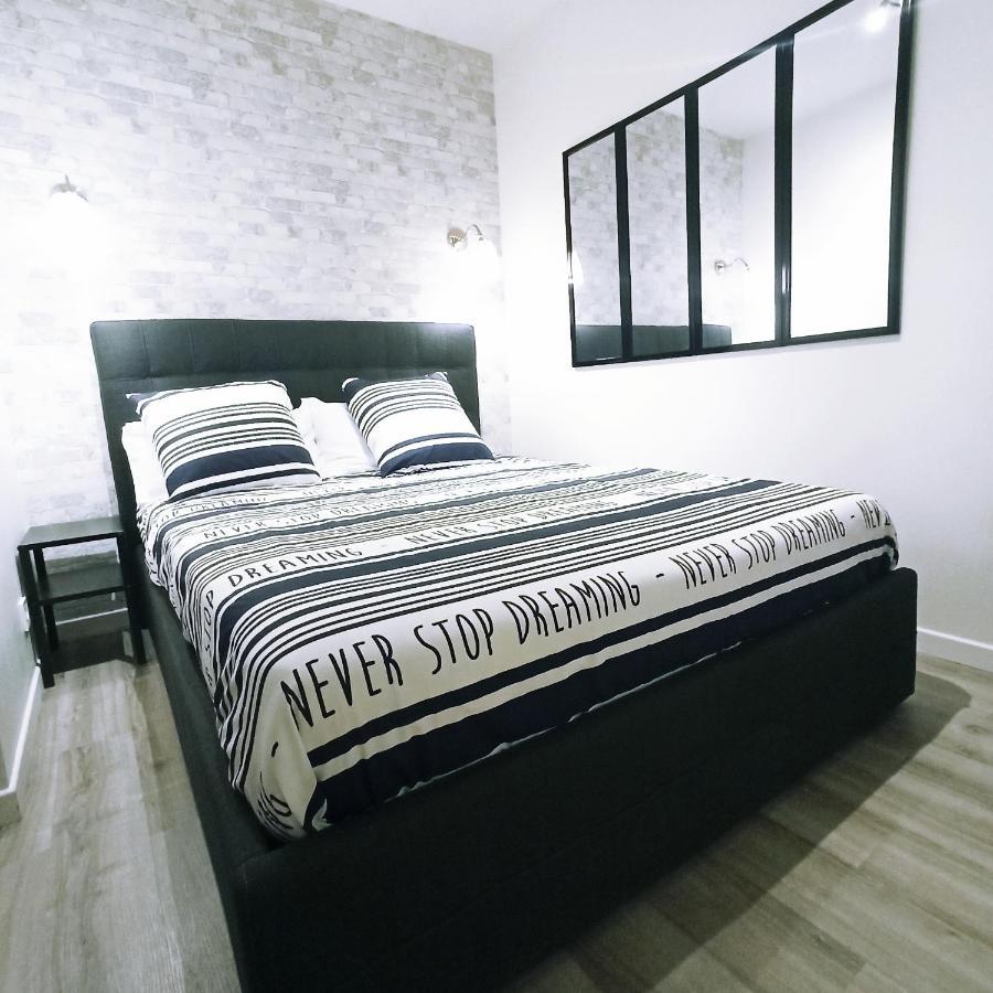 Detente & Jardin By Beds4Wanderlust - Charmant T2 Avec Jardin - Gare Plaisir-Grignon, Versailles 20Km Exterior foto